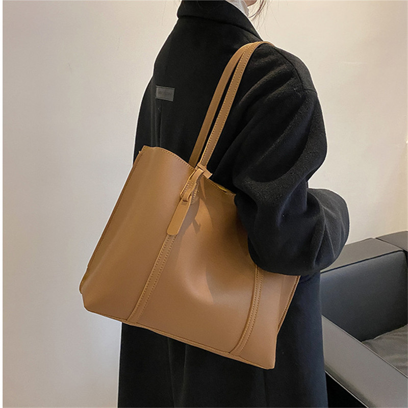กระเป๋าโท้ทหนังเทียมสีดำคลาสสิ - Leatherwork Wallet บทวิจารณ์และราคา